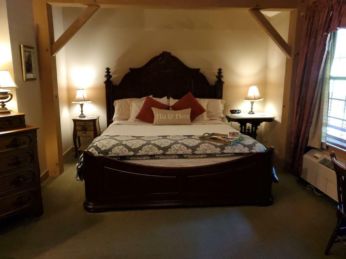 The Barn Inn Bed And Breakfast ミラーズバーグ エクステリア 写真